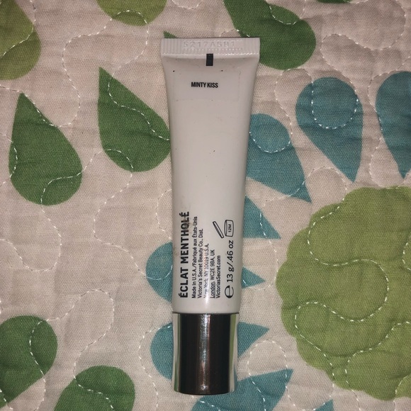 3/15 Victoria’s Secret beauty rush - Picture 2 of 3